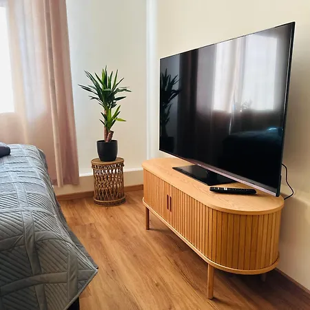 Ratuszowy 瓦乌布日赫