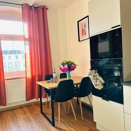 Ratuszowy 瓦乌布日赫