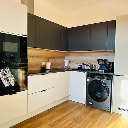 Ratuszowy 瓦乌布日赫