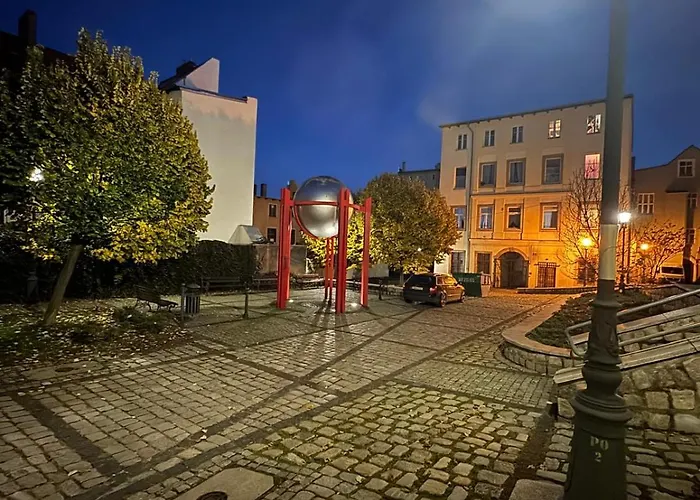 Ratuszowy * Waldenburg